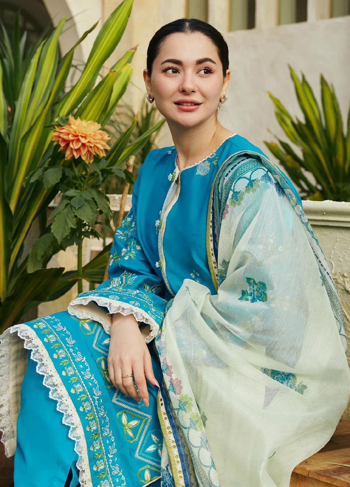 Coco by Zara 1057 – Premium 3PC Embroidered Lawn Suit | Eid Collection 2025