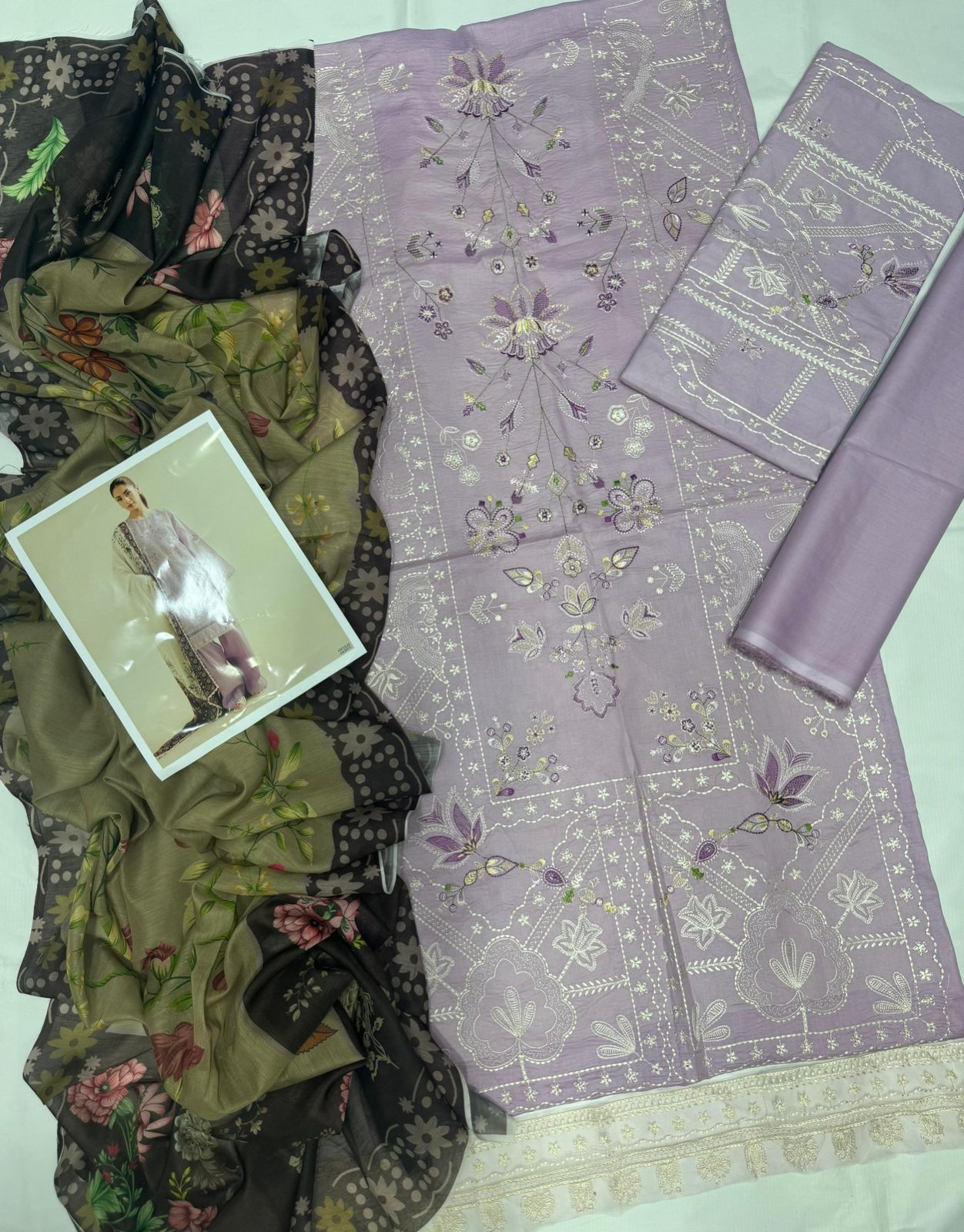 Coco 1106 – Luxury 3PC Embroidered Lawn Suit with Printed Voile Dupatta