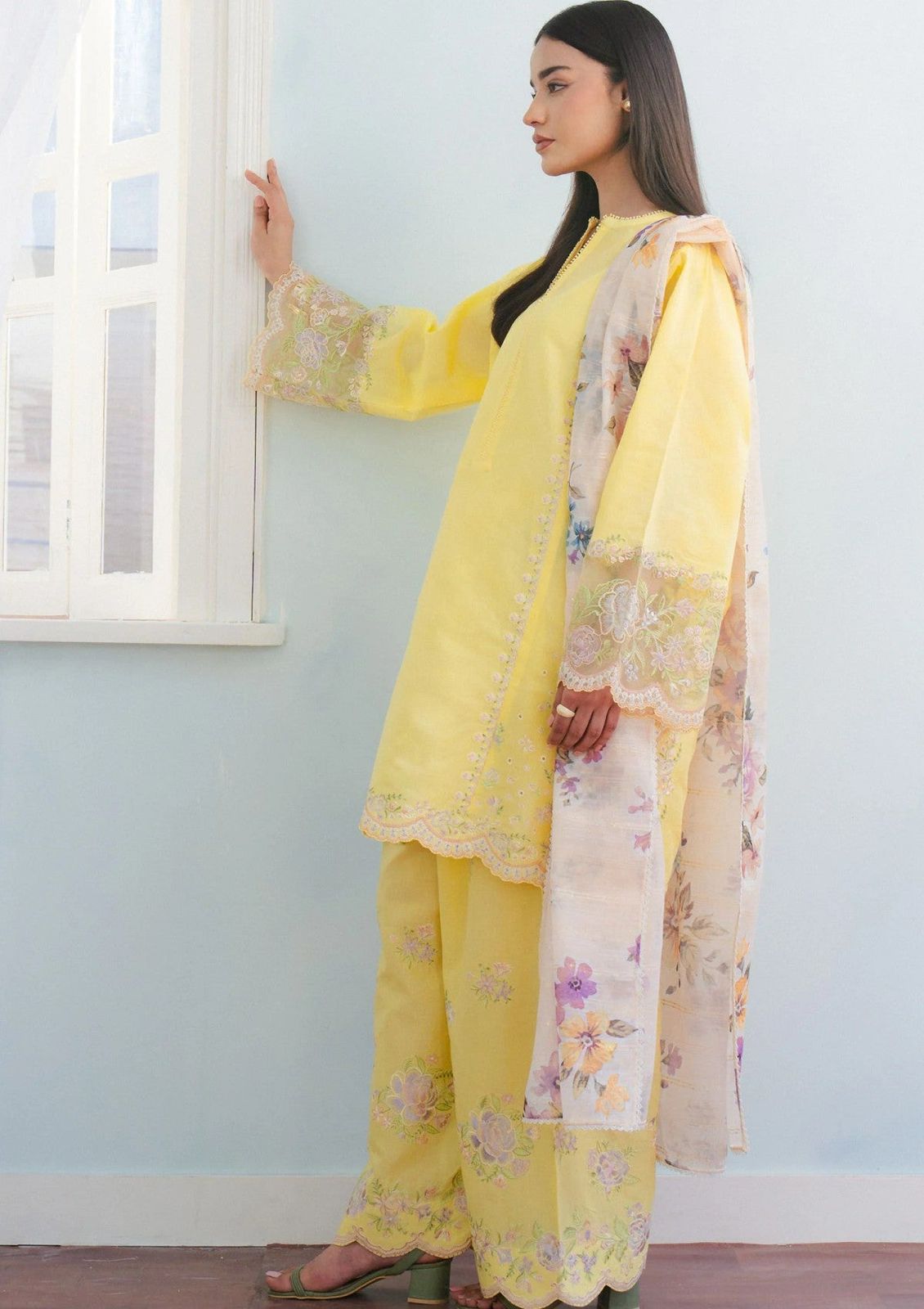 Coco 1089 – Premium 3PC Embroidered Lawn Suit with Diamond Voile Dupatta
